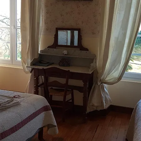 Golf De Teynac Bed and breakfast Beychac-et-Caillau